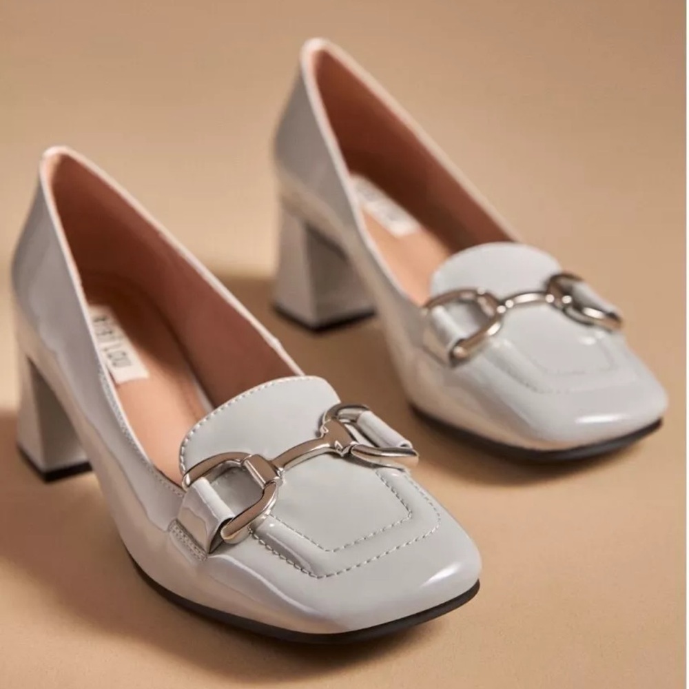 Anthropologie Bibi Lou Valencia Heel Loafer Light Gray Patent Leather - Picture 2 of 11